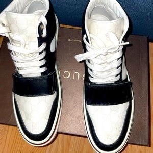 Used men’s Gucci sneakers size 10